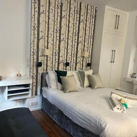 Tree Studio Apartment Barbican F3 Londres Exterior foto